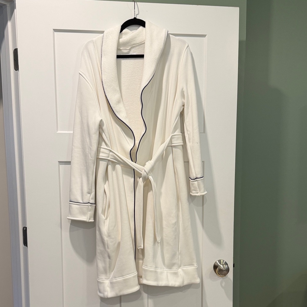 Lake pajamas  Navy White Women's Robe EUC size large - Picture 3 of 10